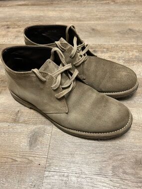 Allen Edmonds Montauk Men’s Size 9M Suede Chukka Boots Desert Beige Crepe Sole